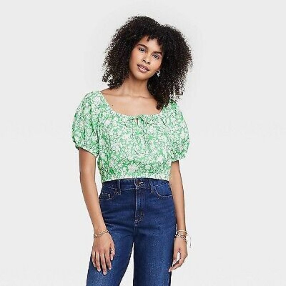 NEW Universal Thread™ Green Floral Women's Puff Short Sleeve Peasant Top - Picture 1 of 11